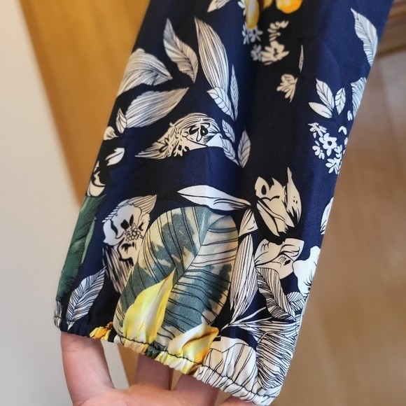 Love Tree Blue Floral Romper - Picture 3 of 6